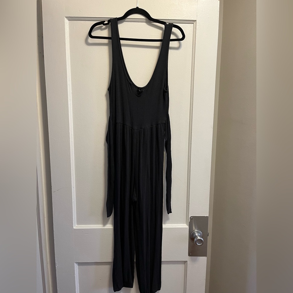 Comfy grey Urban Outfitters jumpsuit - Picture 3 of 6